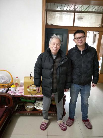 荷塘一支举行“看望生病老党员、让雷锋精神永存”活?(3)看望老党员李达微.jpg