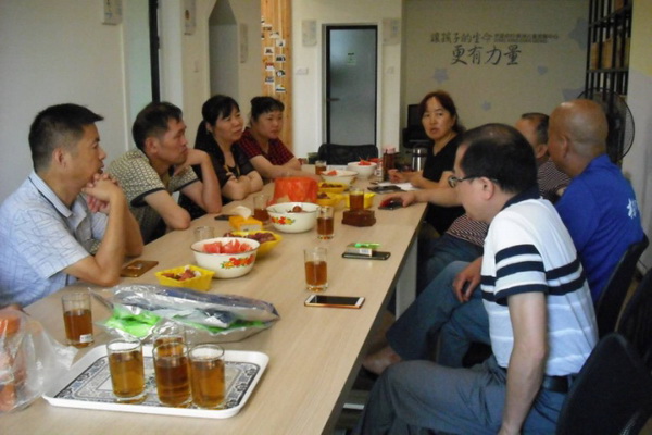 民革株冶支部开展《促进小学生行为障碍情况改善》调?(3)_调整大小.jpg
