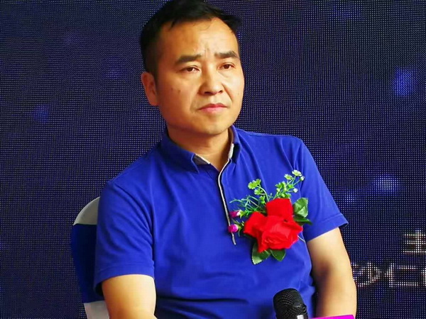 【“五一口号?0周年献礼专辑】不忘初心，创新前行 (2)_调整大小.jpg