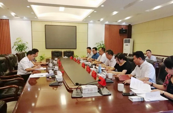 刘春生带队调研我市乡村振兴战略，培育壮大新型农业经营主体，推进美丽乡村建设情?(1)_调整大小.jpg