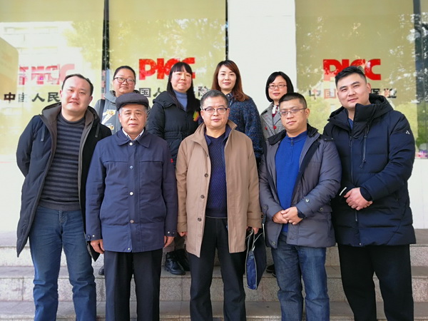 民革株洲市石峰二支部召开全体党员大会 李文波当选为支部主委_调整大小.jpg