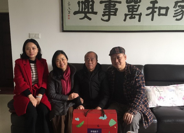 民革天元区工委开展春节慰?(1)_调整大小.jpg