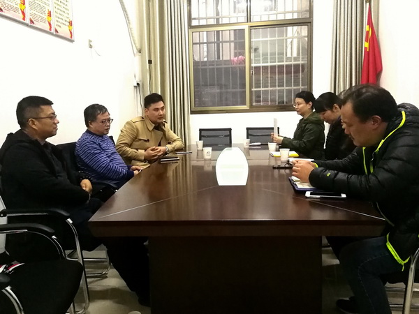 民革株洲市委下基层支?指导达标支部创建工作_调整大小.jpg
