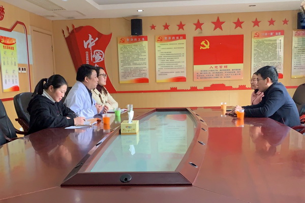 合作共赢谋发展——民革天元区工委走访株洲中心医院统战?(2)_调整大小.jpg