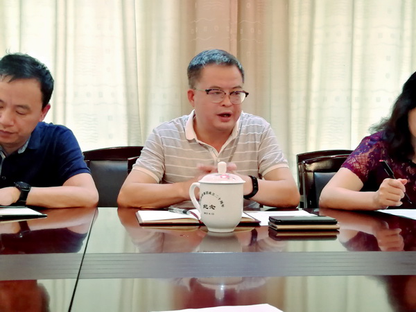 民革株洲市委召开省委中标课题开题会 (2)汪迎伟作总结发言_调整大小.jpg