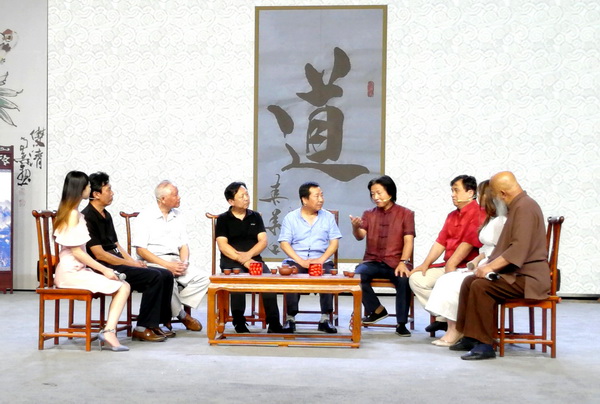 姘戦潻鍏氬憳閽熸鍗堝弬鍔犲悏鏋楀崼瑙嗐婅仛鏄熸眹銆嬫枃鍖栬璋堣妭鐩綍鍒?(3)_璋冩暣澶у皬.jpg 姘戦潻鍏氬憳閽熸鍗堝弬鍔犲悏鏋楀崼瑙嗐婅仛鏄熸眹銆嬫枃鍖栬璋堣妭鐩綍鍒?(3)_璋冩暣澶у皬.jpg