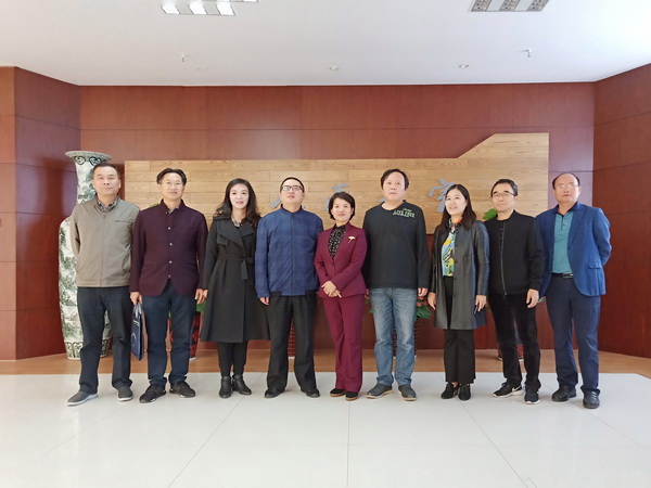株洲市政协副主席周雪辉一行走进民革湖南工大工委“民革党员之家?(1)_调整大小.jpg