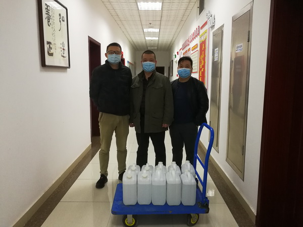 【抗击疫情，株洲民革在行动！】系列报道（三十一）抗击新冠肺炎，民革党员再助?(5)_调整大小.jpg