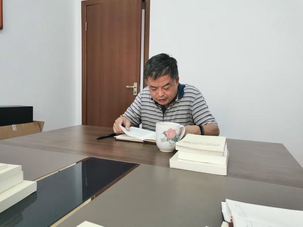 民革株洲市委会机关学习习近平总书记“七一”重要讲话精?(2).jpg