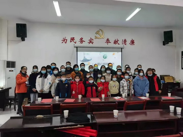 “情暖仙庾”株洲民革荷塘区工委开展慰问留守儿童活?(3).jpg
