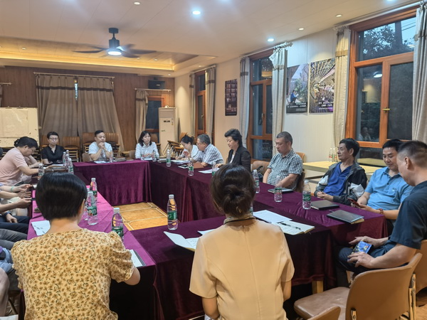 程轶辉参加支部学习活?(3).jpg