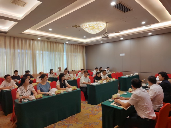 民革株洲市委会召开八届四次、五次全会暨届中调整会议 (1).jpg