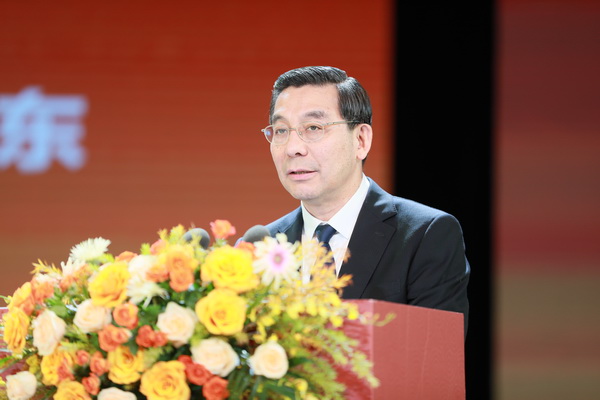 2023（癸卯）年海峡两岸炎帝神农文化交流大会在炎陵举行 何报翔出席拜谒仪?(5).jpg