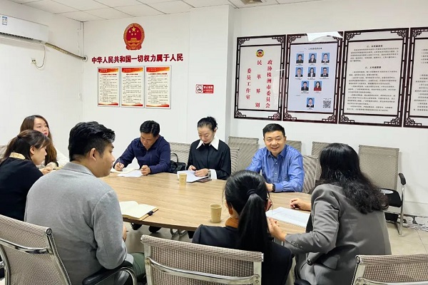 杨小幼带队视察民革界别委员工作室.jpg