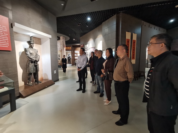 民革株洲市委会赴长沙开展考察交流学习活动 (3).jpg
