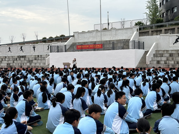民革醴陵市委会举办第二届公益集市活动 (2).jpg