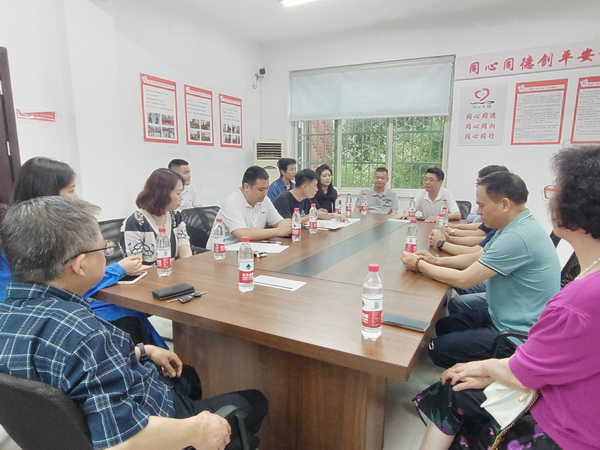 民革株洲市芦淞区工委开展“博爱·牵手”进社区 集中慰问、口腔义诊活?(1).jpg