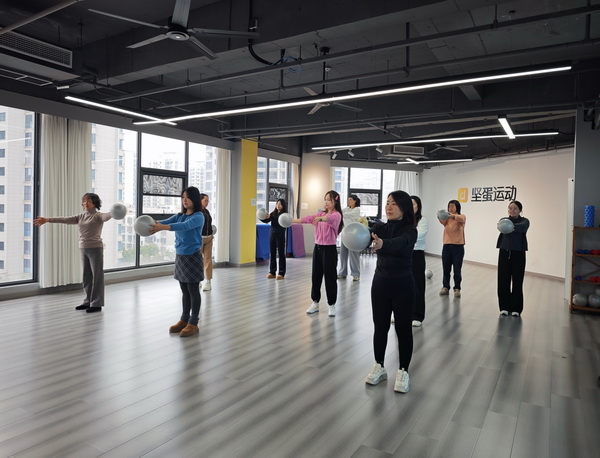 民革醴陵市委会举办“巾帼展风采 同心建新功”女性健康主题沙?(1).jpg