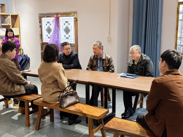 携手共进谋发展，同心协力谱新篇——民革株洲市天元二支部赴浏阳开?024年总结表彰?025年工作部署系列活?(26).jpg