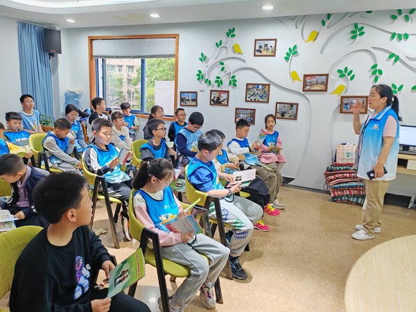 法治与成长的奇妙相遇 新区童行青少年社会实践法学院活动走进天元区检察院 (2).jpg