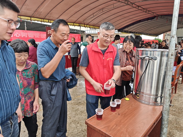 【醴陵民革】“公益集市”汇众力多元服务暖民?(6).jpg