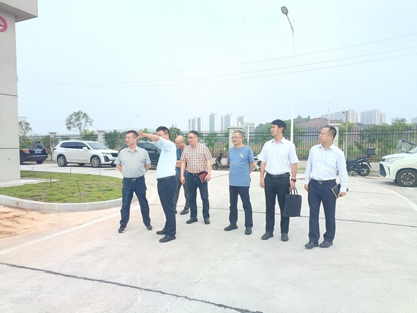 谭光明率调研组赴荷塘高新区硬质材料产业园区开展专题调?(2).jpg