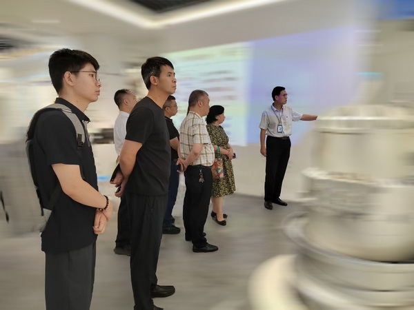 民革株洲市委会“氢能源”课题组赴佛山开展专题调?(3).jpg