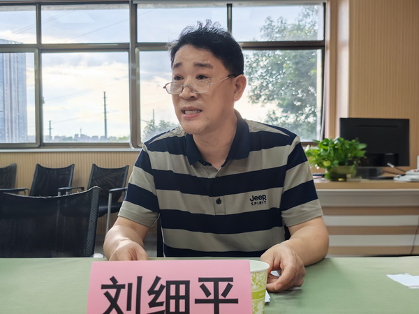 民革株洲市天元区中心医院支部召开换届选举大会 (10).jpg