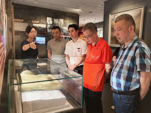 民革株洲市委会机关支部前往衡阳开展“学规定，强作风，树形象”主题教育活?(1).jpg