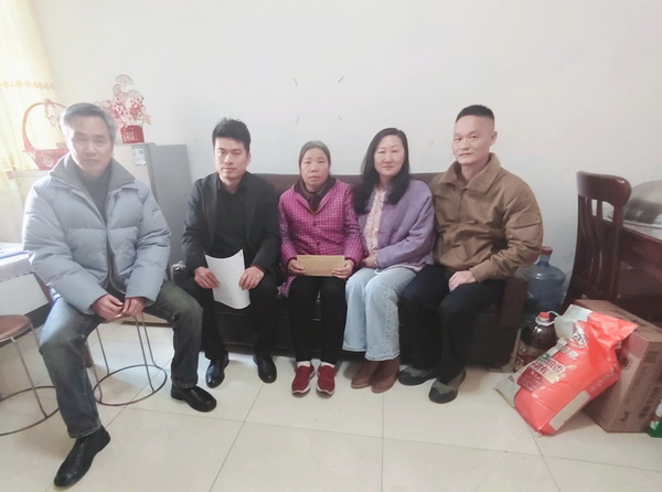 【博?牵手】民革株洲市委会集中开展“情暖高?关爱孩子”联合帮扶走访（六） (1).jpg